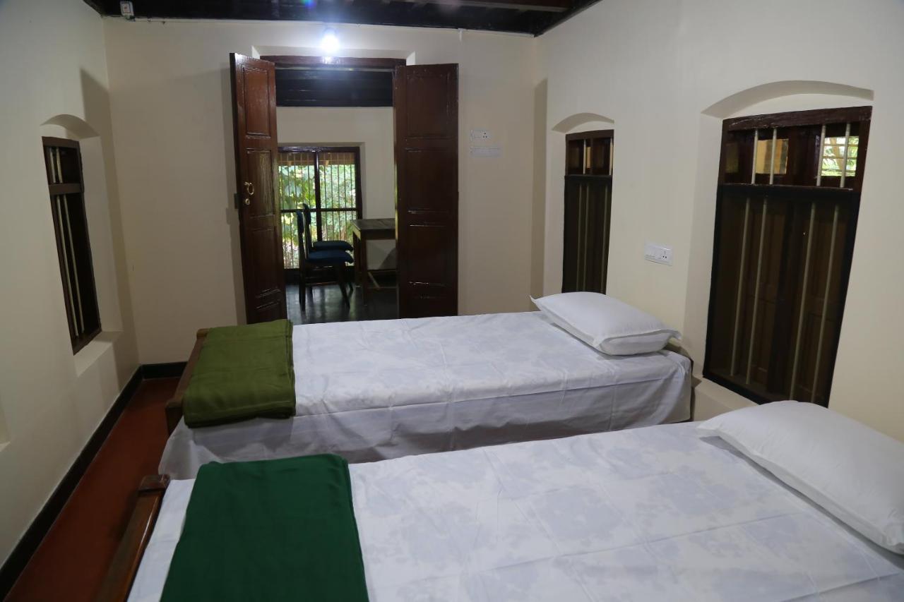 The Mana-heritage - Chengazhimattam Mana Homestay Kottayam
